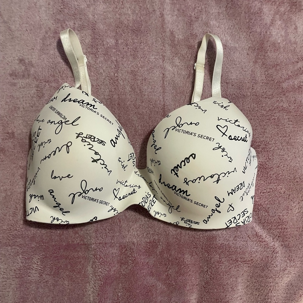 EUC Victoria's Secret T-Shirt Bra
